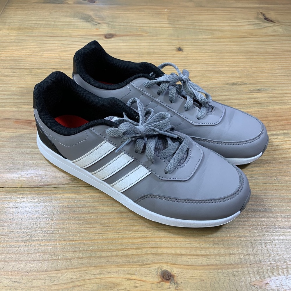 NWOT Adidas Sneakers